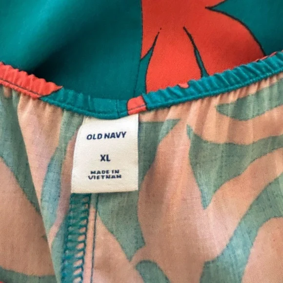 OLD NAVY SZ XL CROSS STRAPS V-NECK MAXY DRESS - Picture 4 of 7